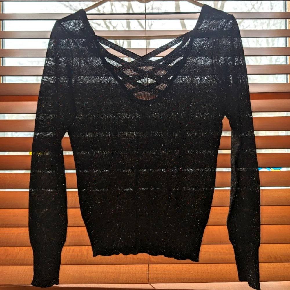 Sparkly Top - Picture 2 of 5